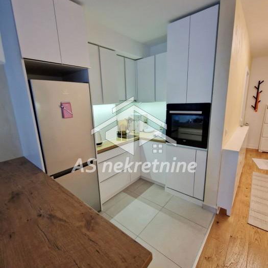 Stan Izdavanje Beograd Kraljice Natalije 55 m2