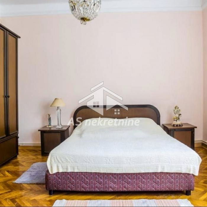 Stan Izdavanje Beograd Skadarlija 65 m2