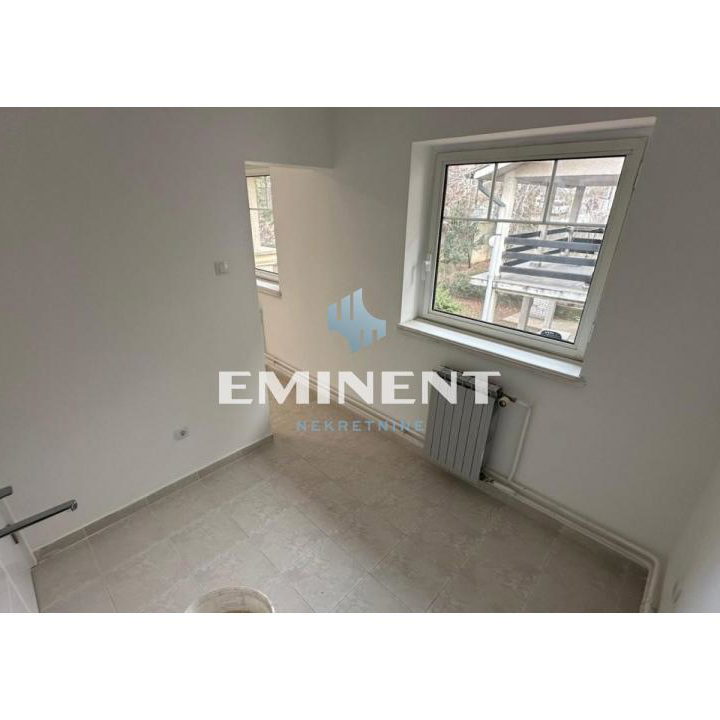 Četvorosoban stan za izdavanje, Vojvode Vlahovića, Beograd, 140m², 1.000 €/mes