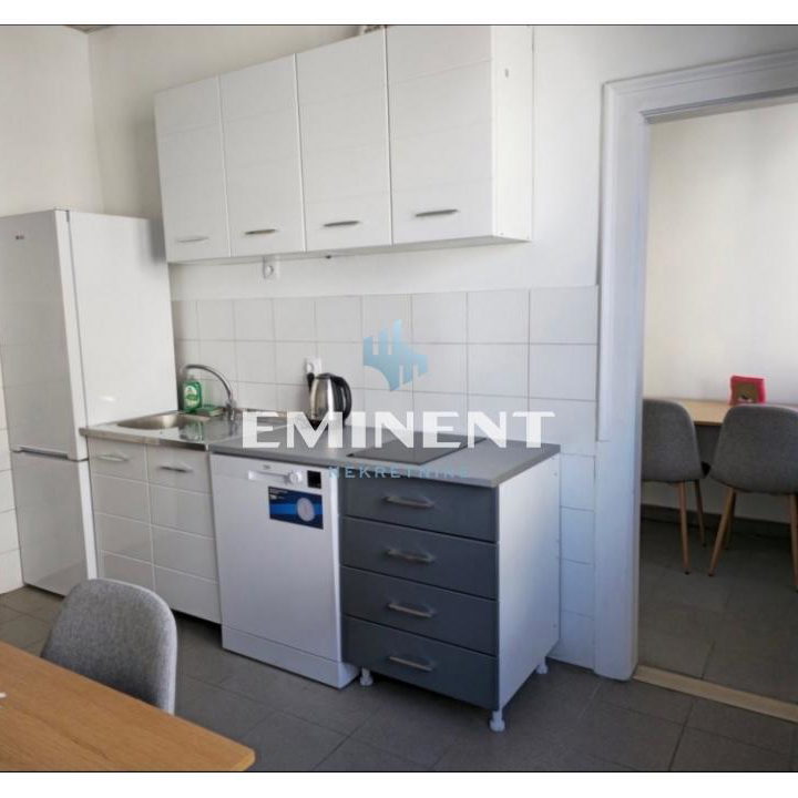 Stan Izdavanje Beograd Gundulićev Venac 135 m2