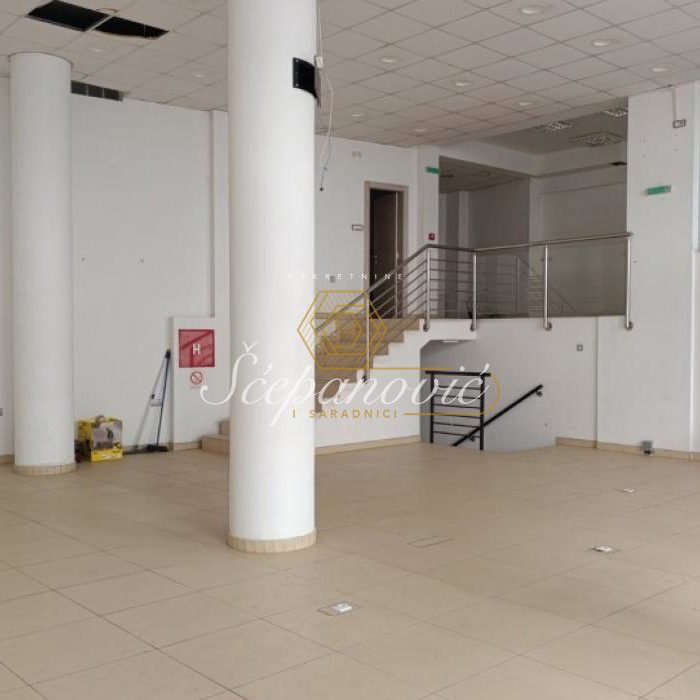 Lokal Prodaja Novi Sad  229 m2