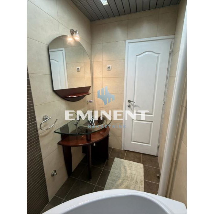 Trosoban stan za izdavanje, Blok 22, Beograd, 80m², 2. sprat, 1.000 €/mes