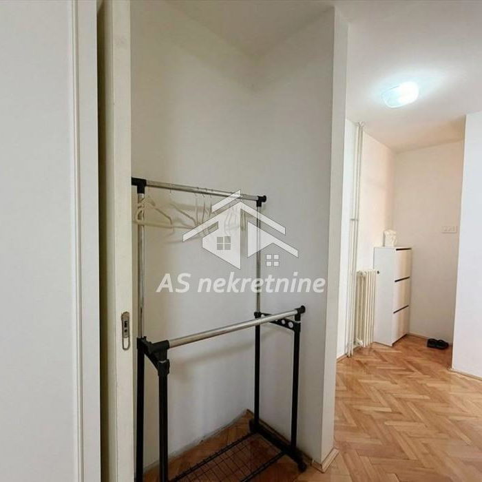 Dvosoban stan za izdavanje, Crveni Krst Vračar, Beograd, 41m², 700 €/mes
