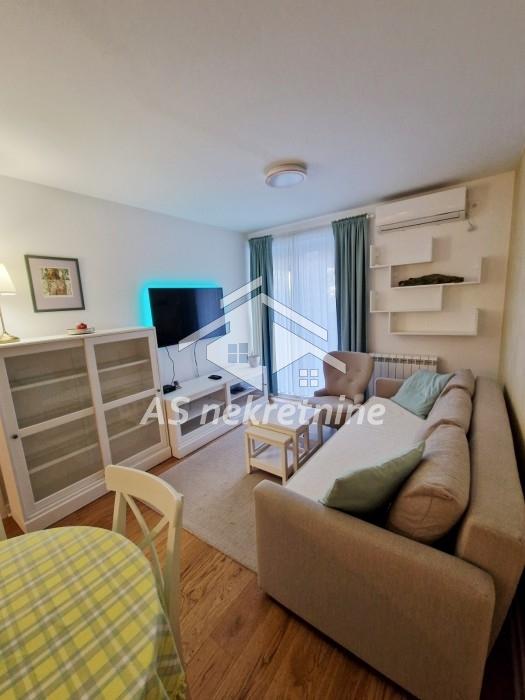 Stan Izdavanje Beograd Stan Izdavanje Beograd Kraljice Natalije 55 m2