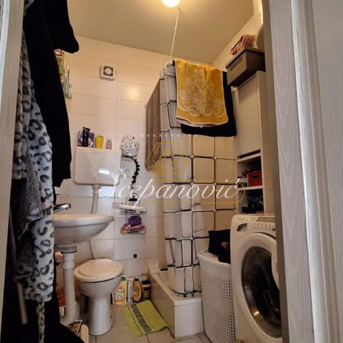 Stan Prodaja Novi Sad  48 m2