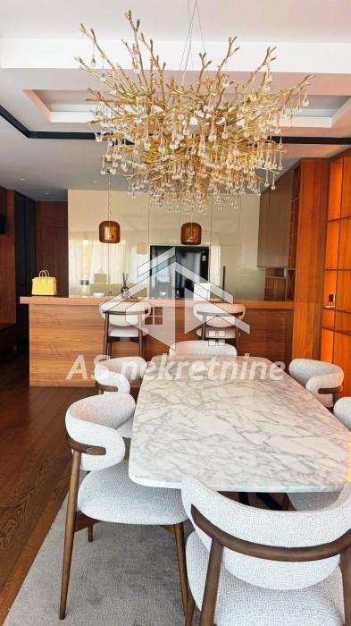 Stan Izdavanje Beograd Stan Izdavanje Beograd Hram Svetog Save 275 m2