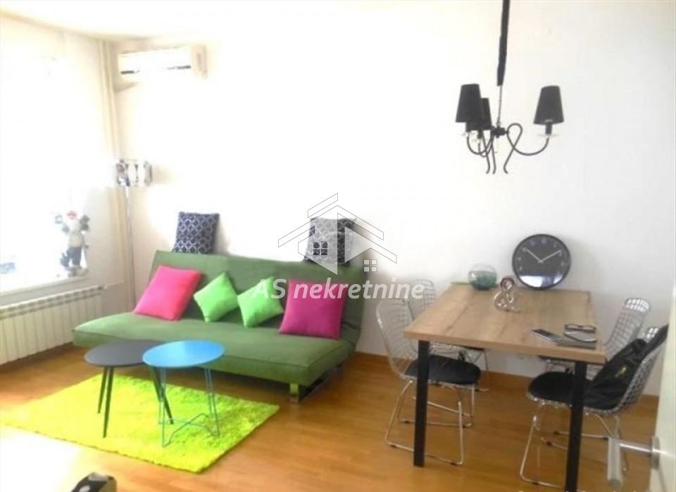 Dvosoban stan za izdavanje, Blok 67 – Belville, Beograd, 45m², 750 €/mes