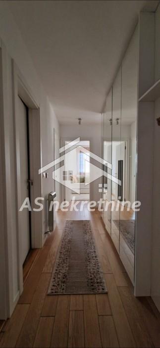 Stan Izdavanje Beograd  67 m2