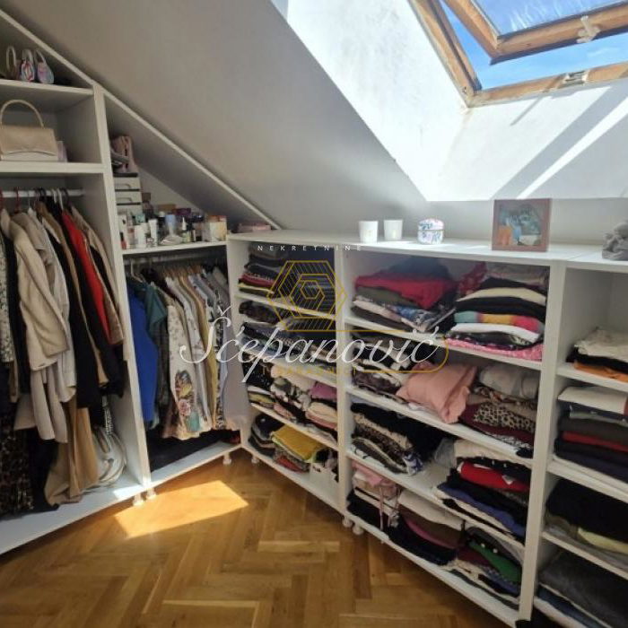 Stan Prodaja Novi Sad  72 m2