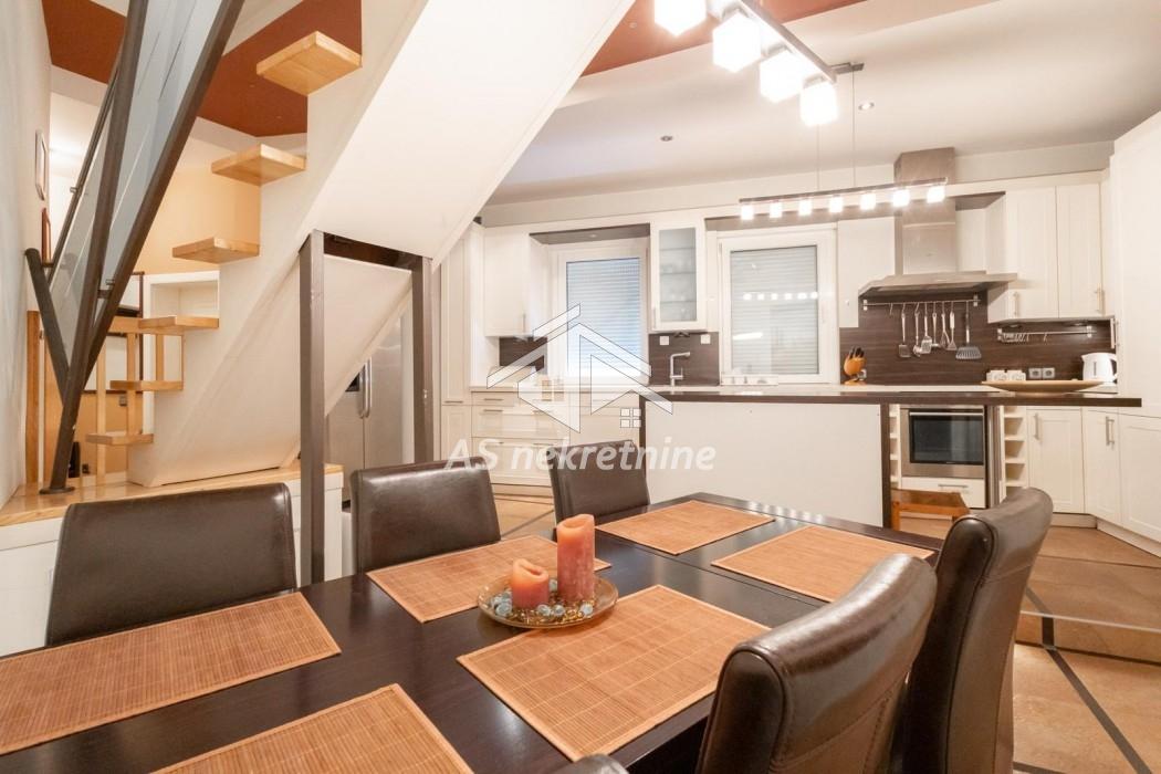 Stan Izdavanje Beograd Obilićev Venac 140 m2