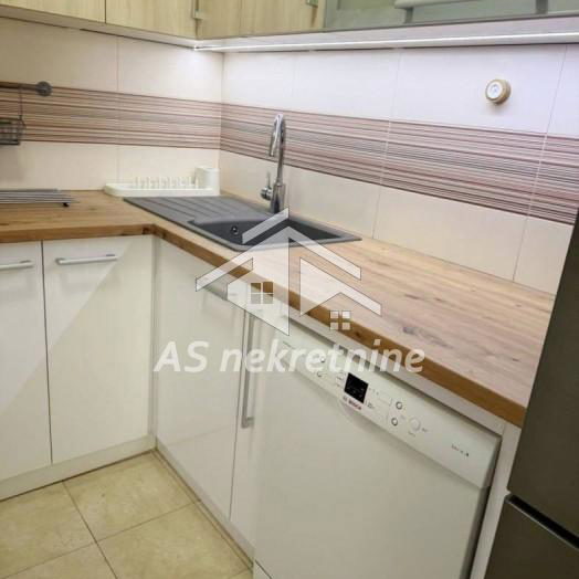Stan Izdavanje Beograd Hram Svetog Save 106 m2