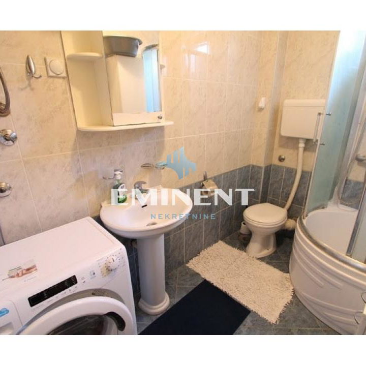 Četvorosoban stan na prodaju, Autokomanda, Beograd, 80m², 237.000 €