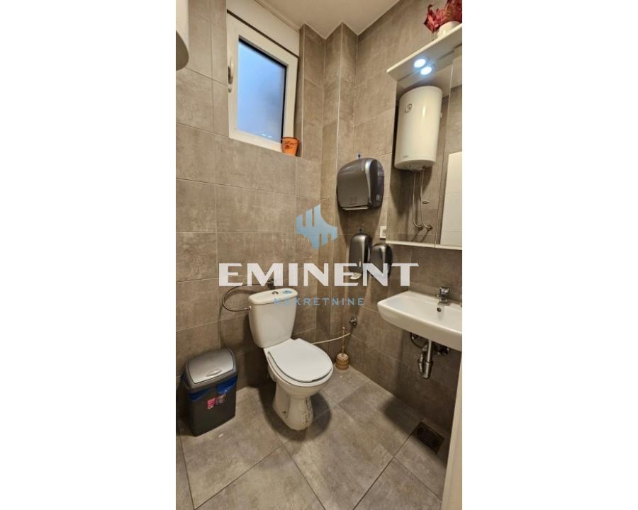 nekretnine-prodaja-beograd-Lk5Zj7ohrJ Petosoban stan na prodaju, Đeram Pijaca, Beograd, 118m², 349.000 €