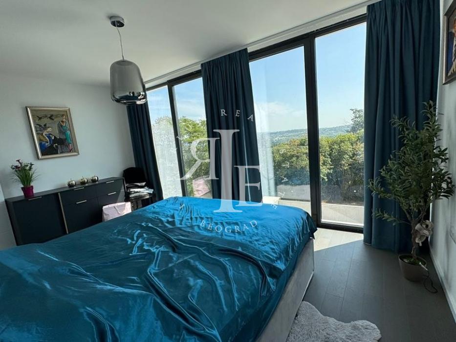 Kuća na prodaju, Ralja, Beograd, 270m², 480.000 €