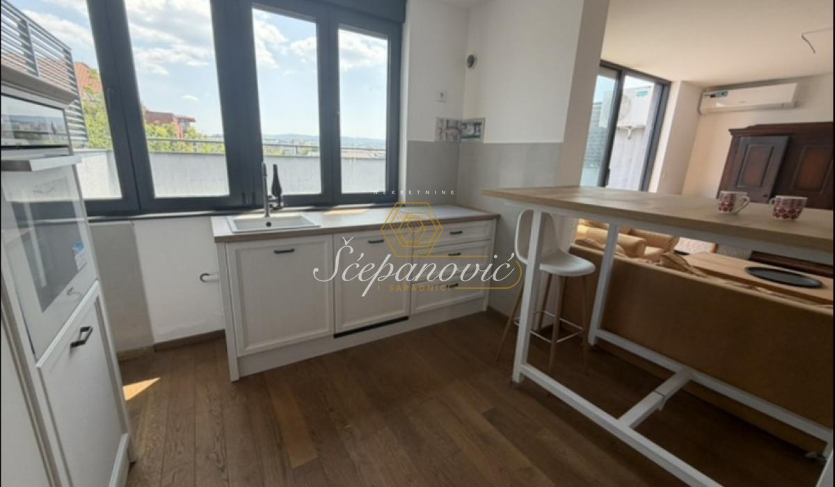 Stan Izdavanje Novi Sad  73 m2