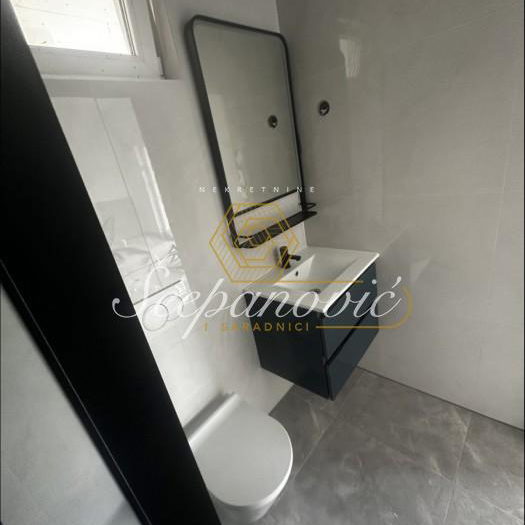 Kuća na prodaju, Čortanovci, Inđija, 2144m², 250.000 €