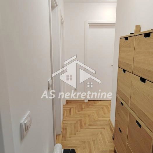 Stan Izdavanje Beograd Banjica 79 m2