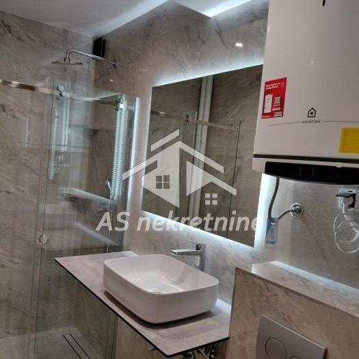 Trosoban stan za izdavanje, Blok 11c – Stari Merkator, Beograd, 64m², 750 €/mes