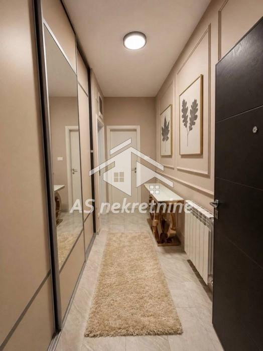 Četvorosoban stan za izdavanje, Dedinje, Beograd, 95m², 2.200 €/mes