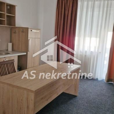 Lokal Izdavanje Beograd Kalenić Pijaca 72 m2