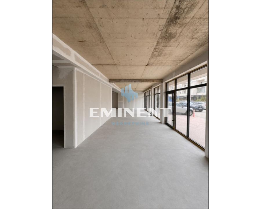 Lokal Izdavanje Beograd Žarkovo 200 m2