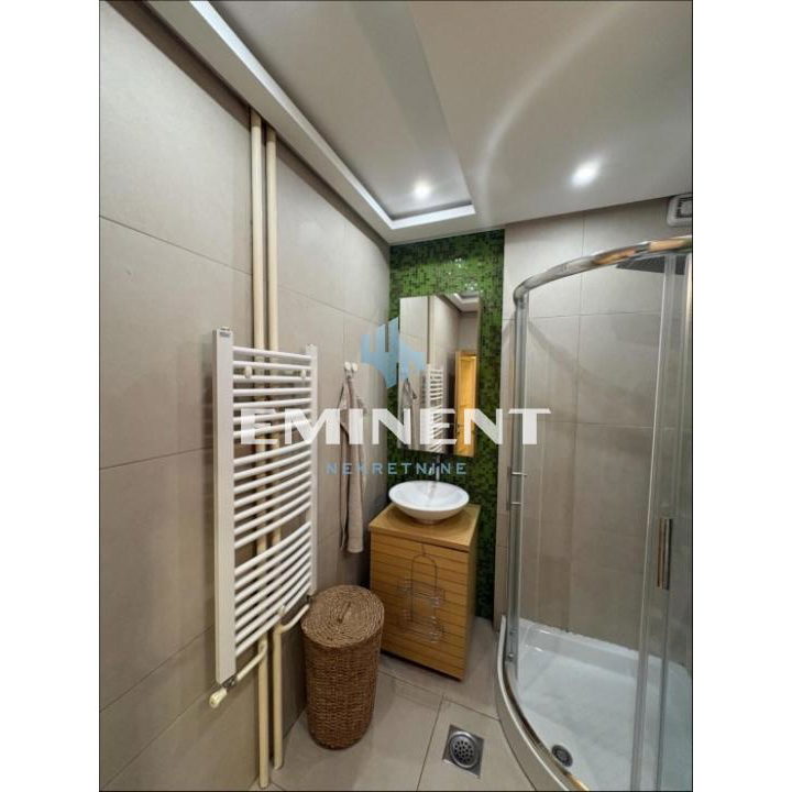 Dvosoban stan za izdavanje, Kalenić Pijaca, Beograd, 64m², 850 €/mes