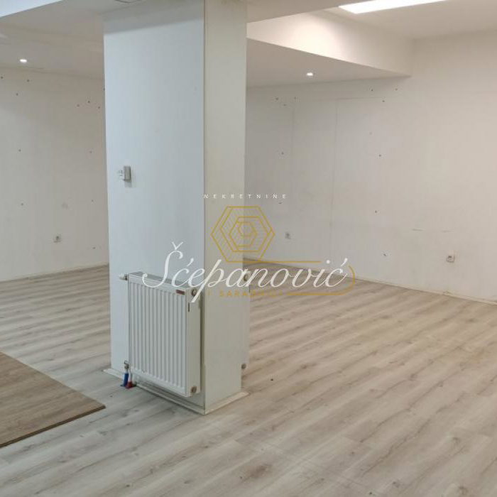 Lokal Izdavanje Novi Sad  134 m2