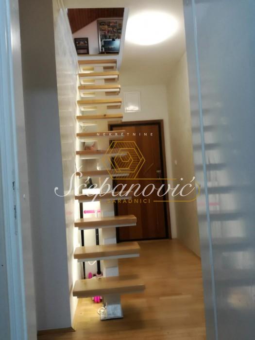 Trosoban stan na prodaju, Bistrica, Novi Sad, 79m², 158.700 €