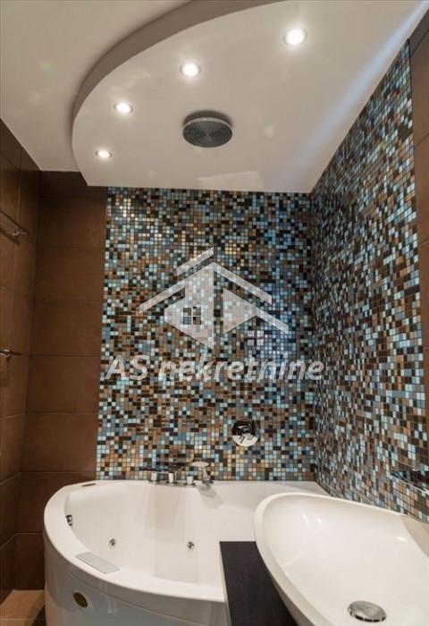 Četvorosoban stan za izdavanje, Trg Republike, Beograd, 87m², 1.600 €/mes