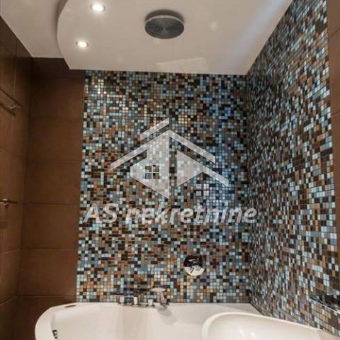Četvorosoban stan za izdavanje, Trg Republike, Beograd, 87m², 1.600 €/mes