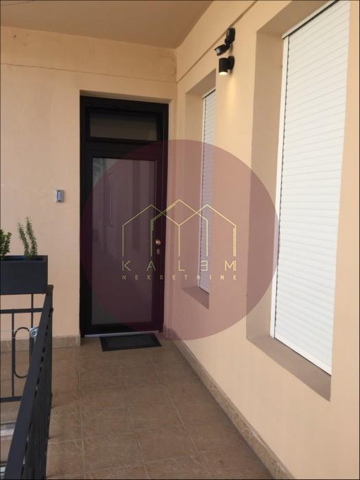 Trosoban stan na prodaju, Knez Mihailova, Beograd, 73m², 389.000 €