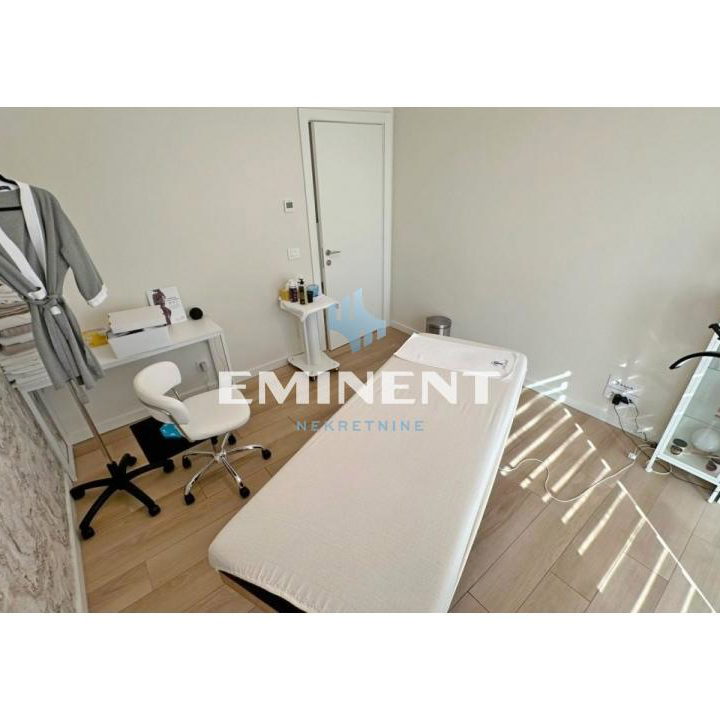 Četvorosoban stan na prodaju, Blok 65, Beograd, 123m², 650.000 €