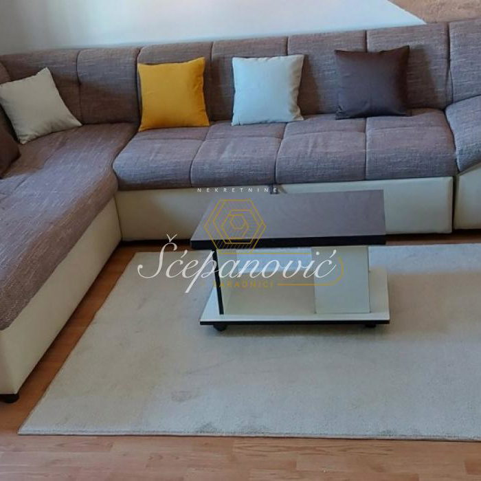Kuća Izdavanje Novi Sad  106 m2