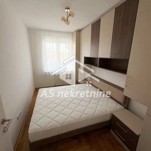 Stan Izdavanje Beograd Banjica 79 m2
