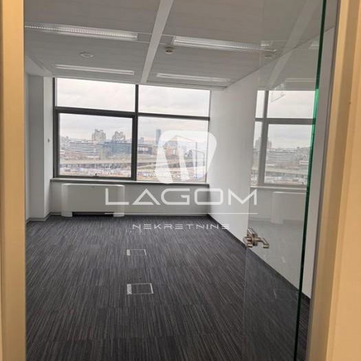 Lokal za izdavanje, Blok 67 – Belville, Beograd, 838m², 8. sprat, 15.595 €/mes
