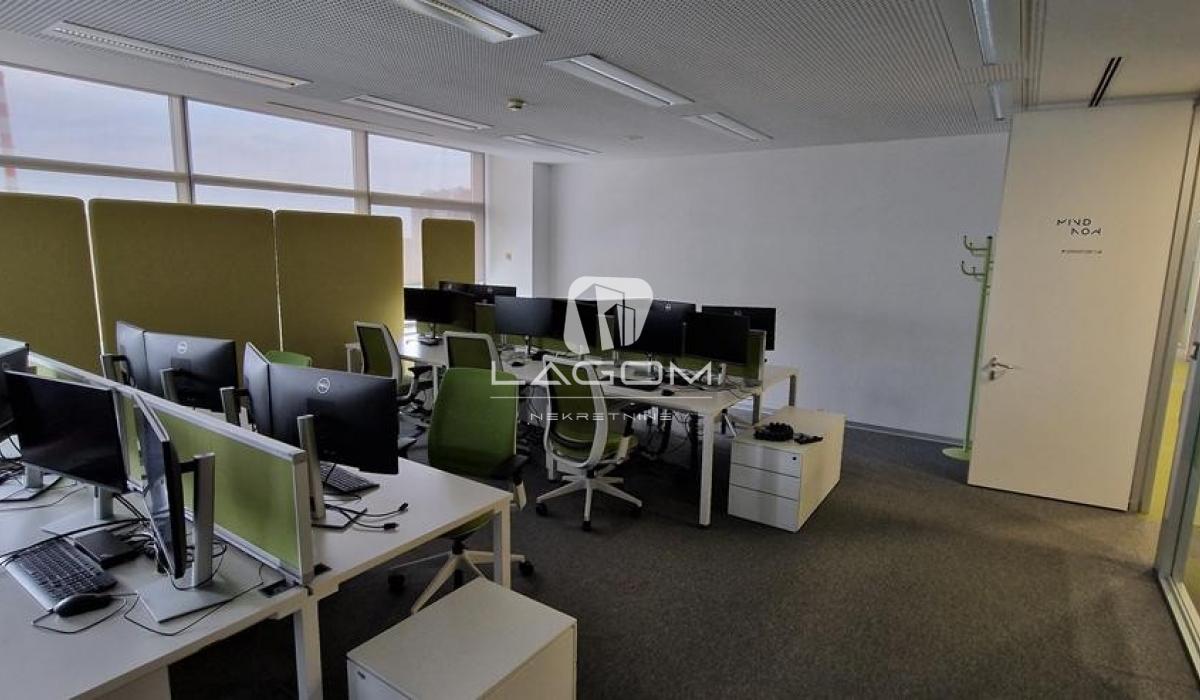 Lokal Izdavanje Beograd Blok 67 - Belville 772 m2