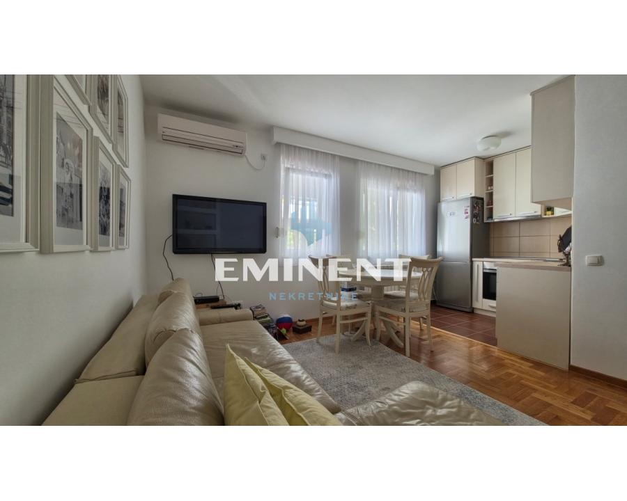 Stan Izdavanje Beograd Stan Izdavanje Beograd Lekino Brdo 30 m2