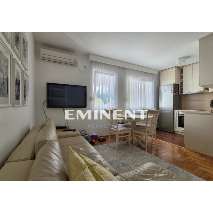 Stan Izdavanje Beograd Lekino Brdo 30 m2