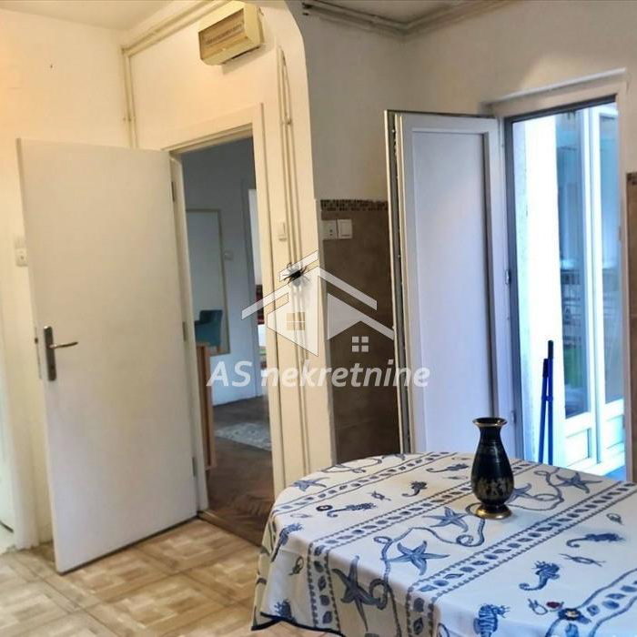 Trosoban stan na prodaju, Hala Pionir, Beograd, 70m², 250.000 €