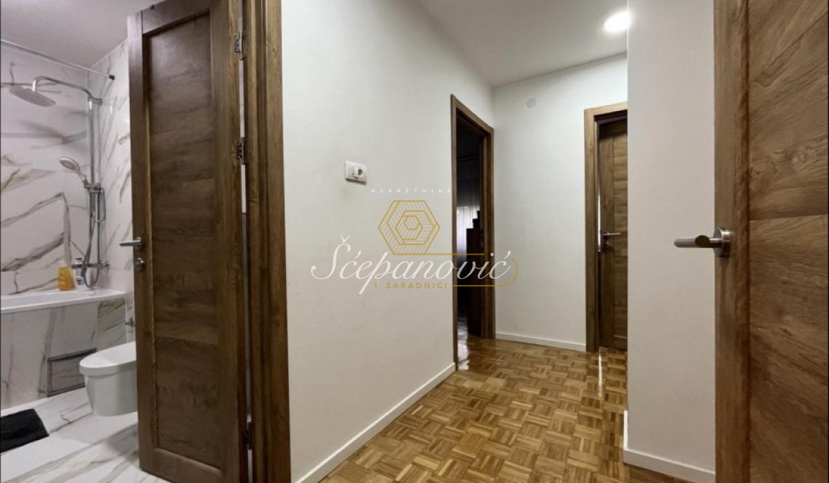 nekretnine-prodaja-beograd-mu1AuJXxWb Četvorosoban stan na prodaju, Sajmište, Novi Sad, 96m², 240.000 €