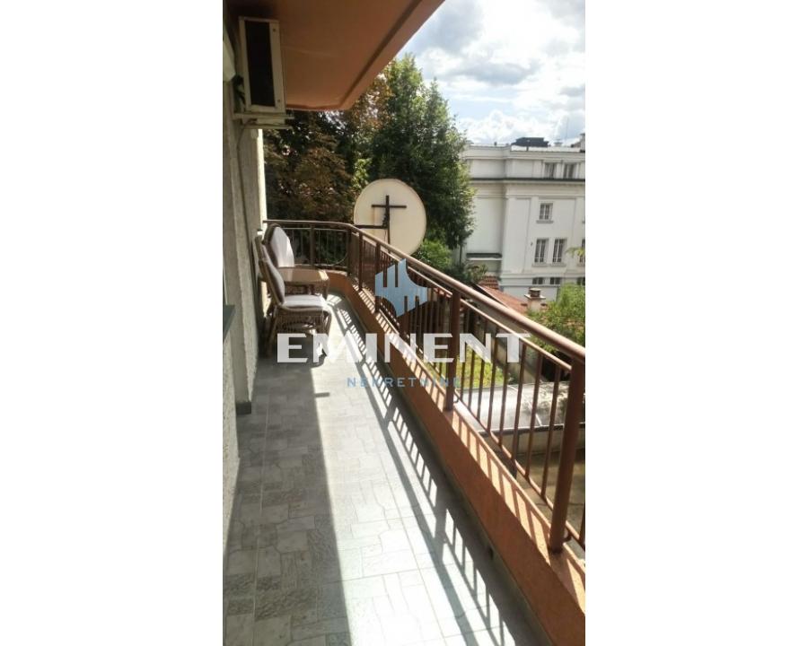nekretnine-prodaja-beograd-nIaTZu7GAq Četvorosoban stan na prodaju, Autokomanda, Beograd, 80m², 237.000 €