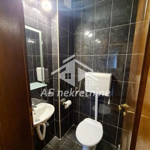 Trosoban stan za izdavanje, Hram Svetog Save, Beograd, 78m², 1.000 €/mes