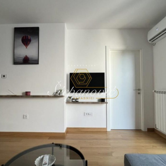 Stan Prodaja Novi Sad  48 m2