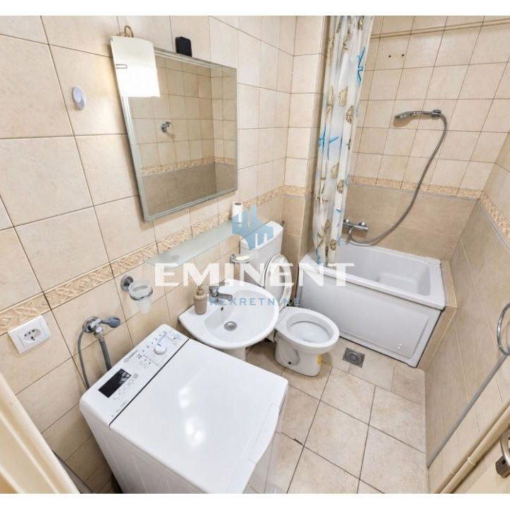 Trosoban stan za izdavanje, Banovo Brdo, Beograd, 53m², 650 €/mes