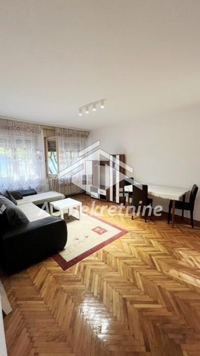 Stan Izdavanje Beograd Blok 33 - Geneks 62 m2