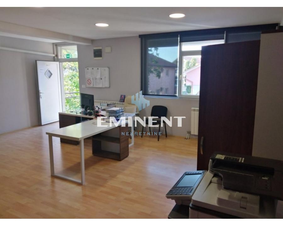 Lokal za izdavanje, Altina, Beograd, 150m², 900 €/mes