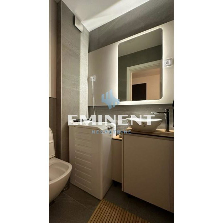Trosoban stan za izdavanje, FON, Beograd, 116m², 2.000 €/mes