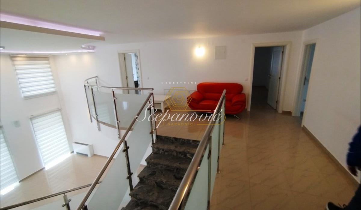 Kuća Prodaja Novi Sad Kuća Prodaja Novi Sad 795 m2