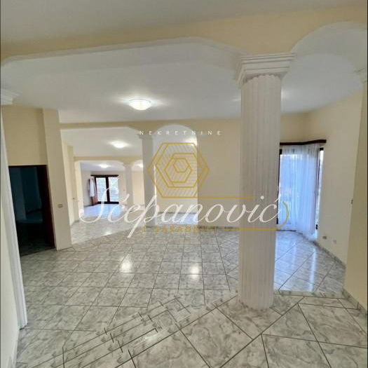 Kuća Prodaja Novi Sad Popovica 268 m2
