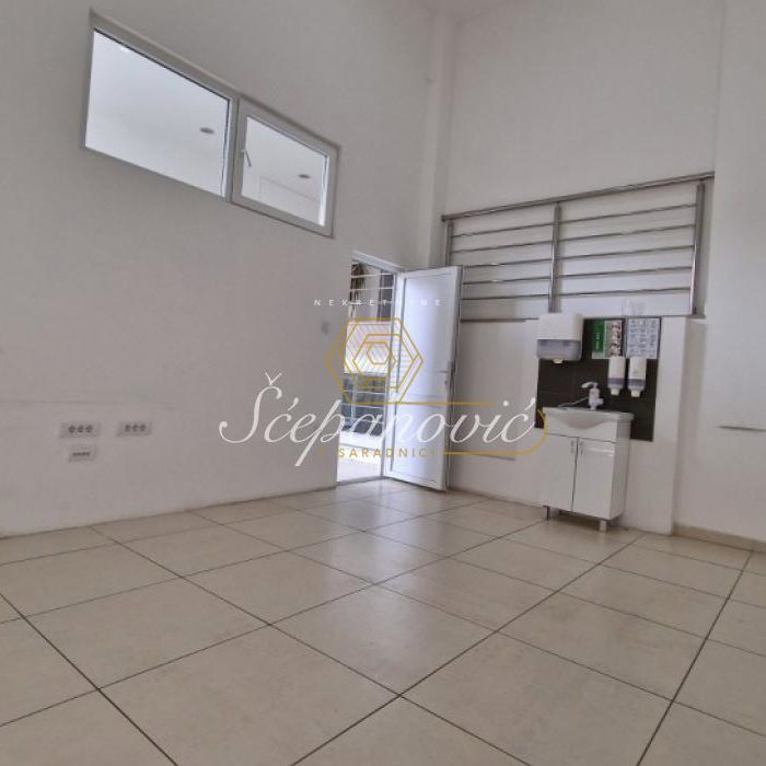 Lokal Prodaja Novi Sad  155 m2
